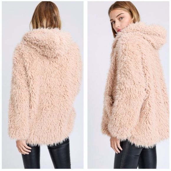 Last One!! Super Soft Faux Fur Hoodie Jacket - Picture 2 of 6